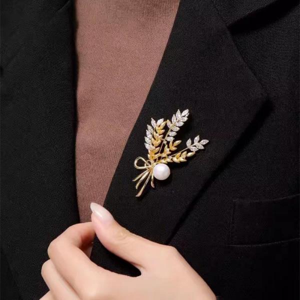 신상 황금 복고 레트로 밀 잎사귀 진주 리본 브로치 이미지